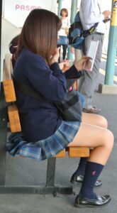 ミニスカ女子高生