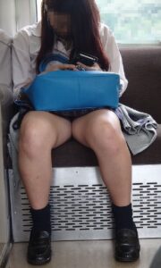 ミニスカJK