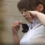 ロリかわ女子高生の後を付けて生着替えをこっそり盗撮