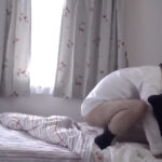 検査員と騙して自宅に侵入したロリコンおじさんに中出しレイプされるロリJK